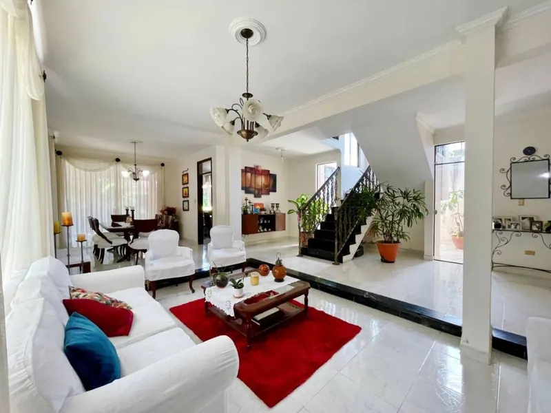 6-bedroom house for sale on Av. Paraguá, 448.2 m²: foto 1 de 11