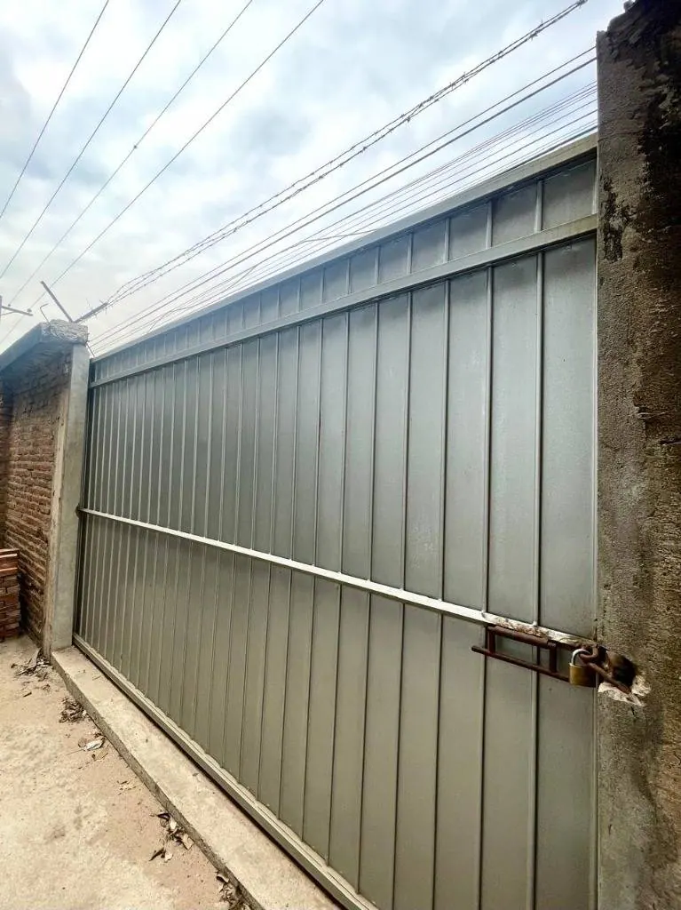 Galpón de 435 m² en alquiler en la Doble Vía La Guardia, km 9: foto 2 de 6