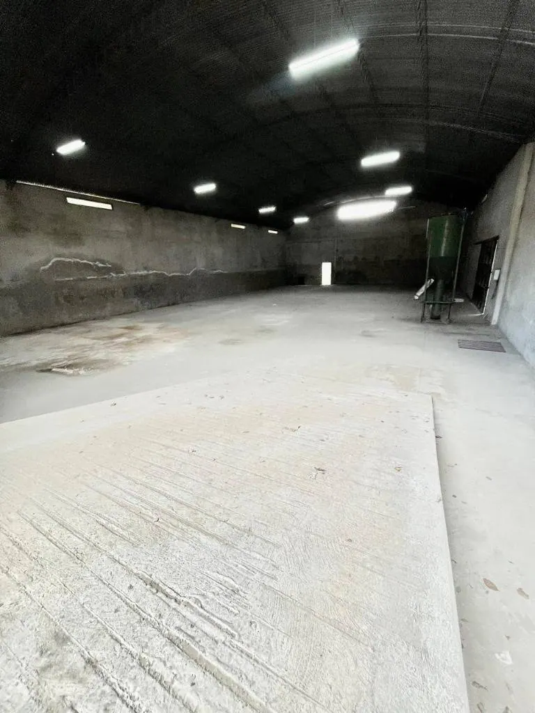 Galpón de 435 m² en alquiler en la Doble Vía La Guardia, km 9: foto 4 de 6
