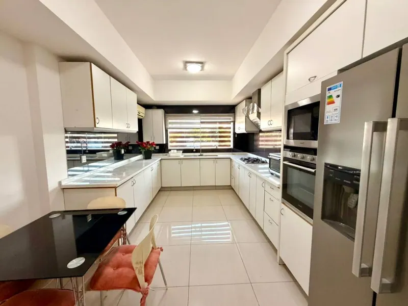 Furnished 3-bedroom apartment for rent in Ibiza Deluxe: foto 5 de 6