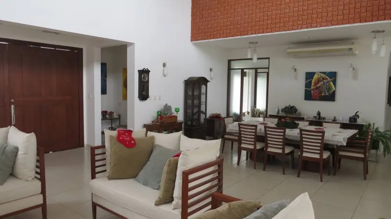 Casa de 5 dormitorios con piscina en venta en Villa Bonita, Urubó: foto 7 de 20