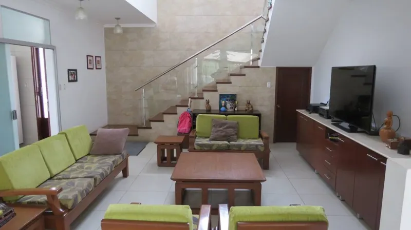 Casa de 5 dormitorios con piscina en venta en Villa Bonita, Urubó: foto 8 de 20