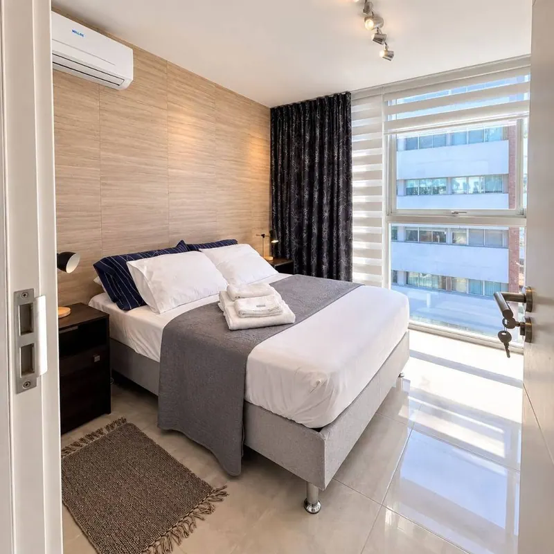 Departamento de 1 dormitorio en venta en el edificio Gold, Equipetrol: foto 4 de 11