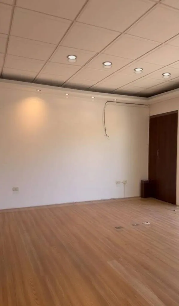 Oficina de 34 m² en alquiler en el Centro, junto al colegio Uboldi: foto 2 de 8