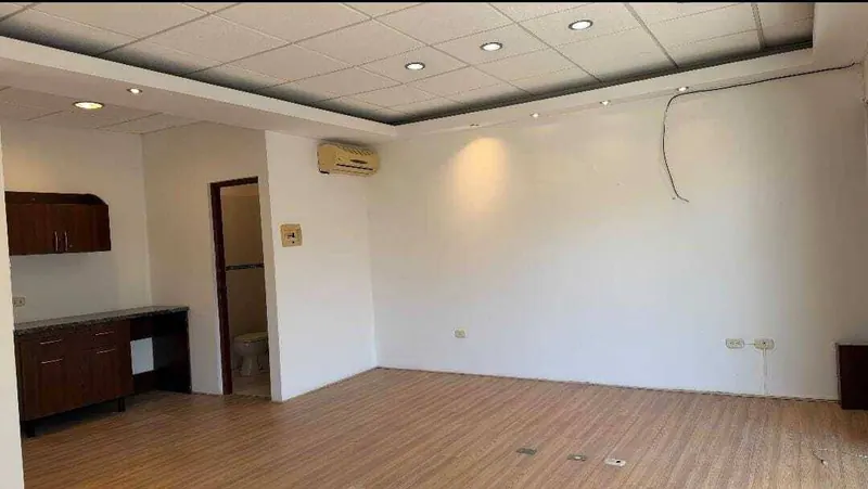 Oficina de 34 m² en alquiler en el Centro, junto al colegio Uboldi: foto 6 de 8