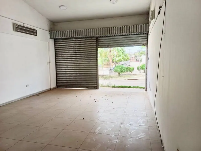 Local comercial de 40 m² en alquiler sobre la doble vía La Guardia: foto 3 de 5