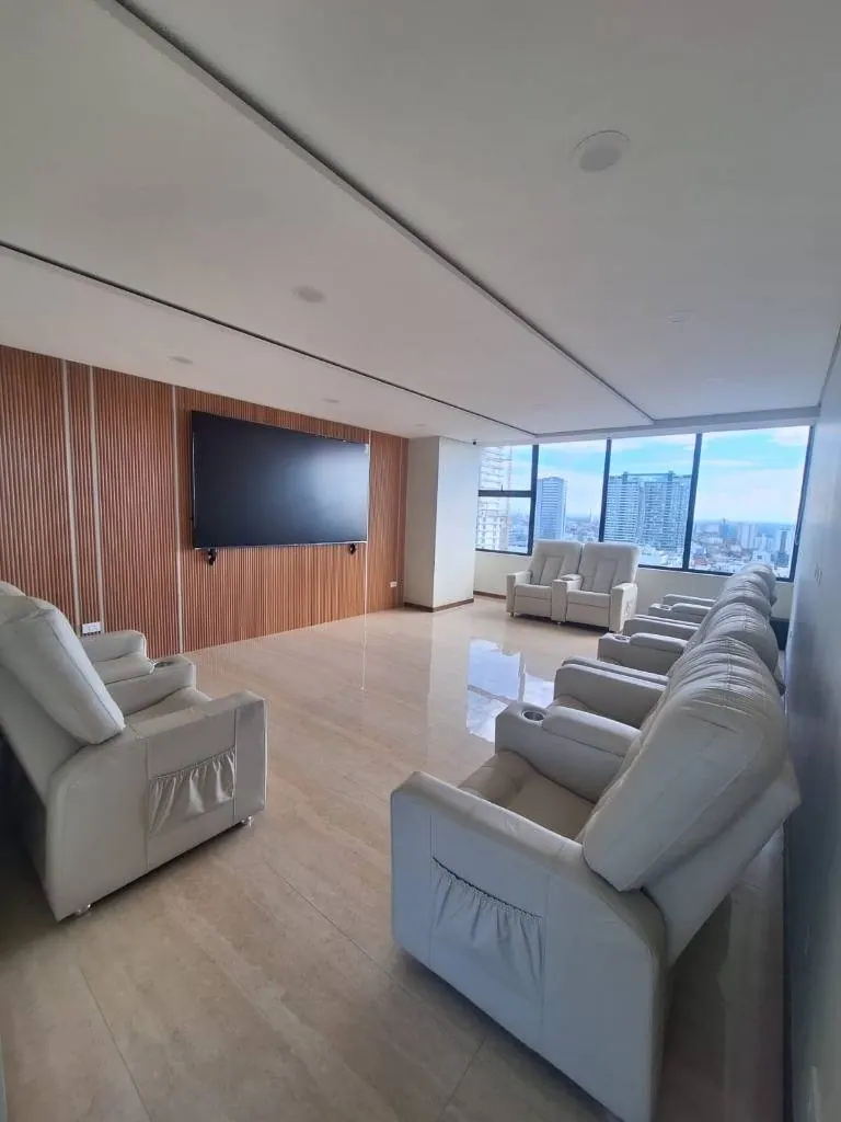Departamento de 1 dormitorio en venta en Golden Tower, Equipetrol: foto 16 de 17