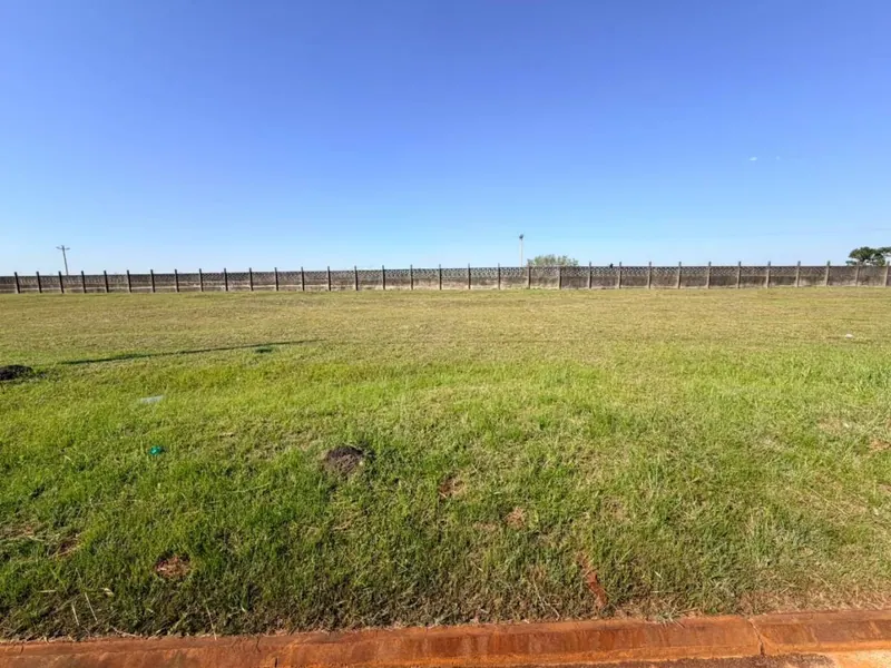 Terreno de 303,39 m² en venta en condominio en Lomas del Urubó: foto 5 de 8