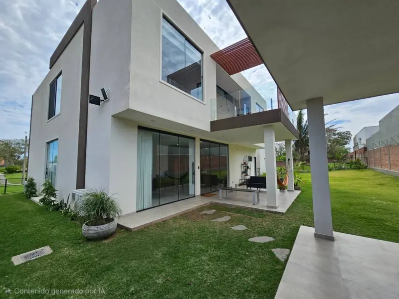 Casa de 3 dormitorios en alquiler en el condominio Villa Real, Urubó: foto 2 de 19
