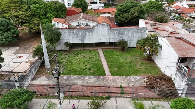 Commercial house for rent on Av. Irala, 839 m²: foto 4 de 4