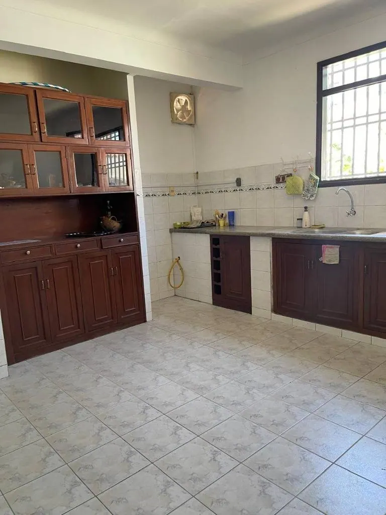 3-bedroom house for rent in Urbarí, 2nd ring: foto 3 de 8