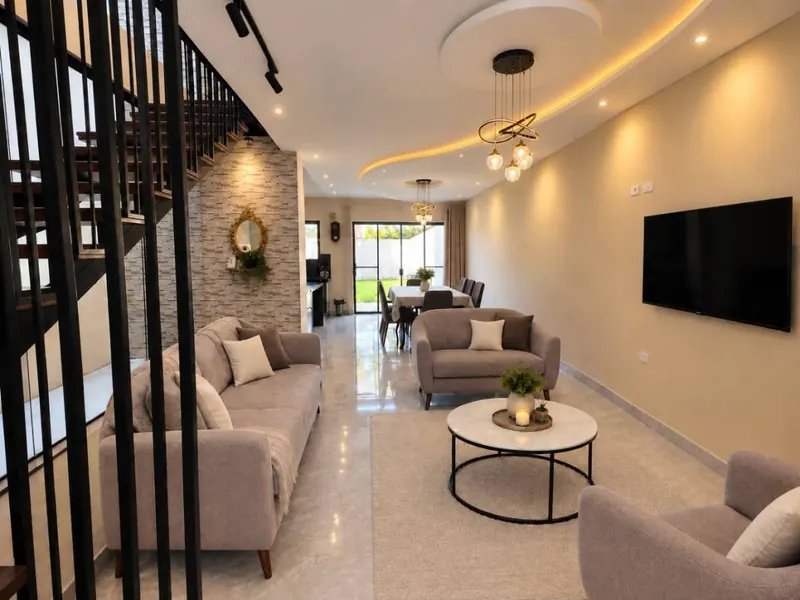 Casa de 3 dormitorios en venta en el 9no anillo y G77, Zona Norte: foto 1 de 5