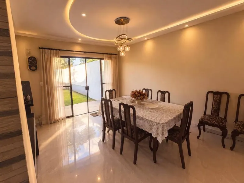 Casa de 3 dormitorios en venta en el 9no anillo y G77, Zona Norte: foto 2 de 5
