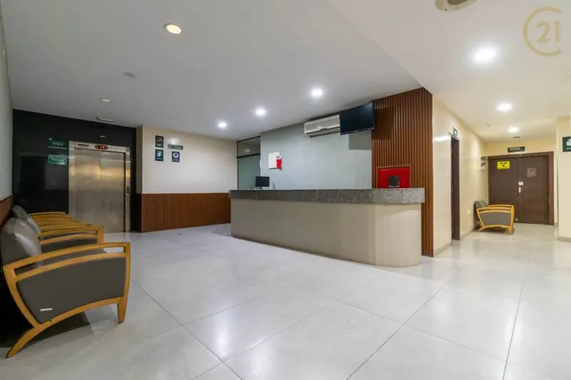 Edificio médico en venta en el Centro, zona hospitalaria: foto 1 de 30