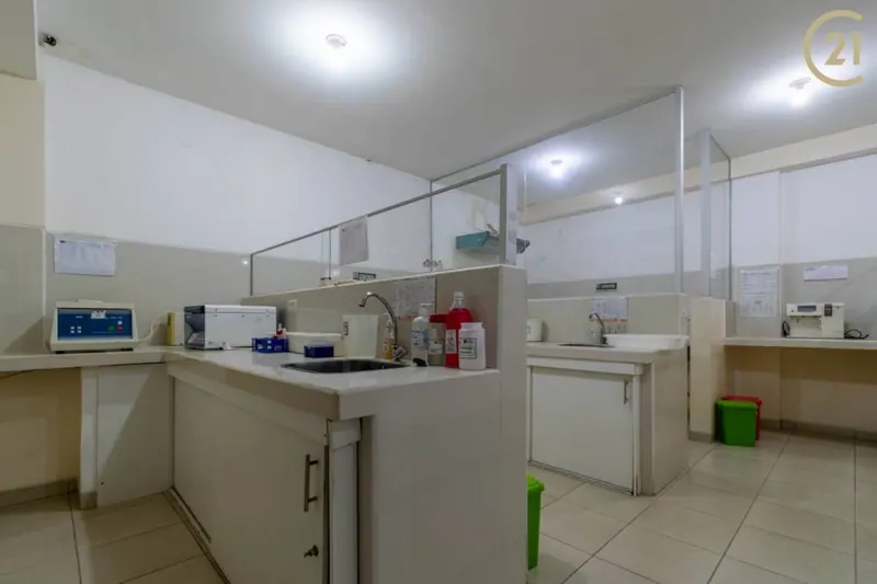 Edificio médico en venta en el Centro, zona hospitalaria: foto 22 de 30