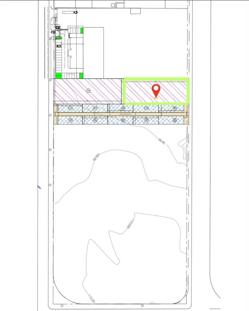 2,100 m² lot for rent on Av. Internacional