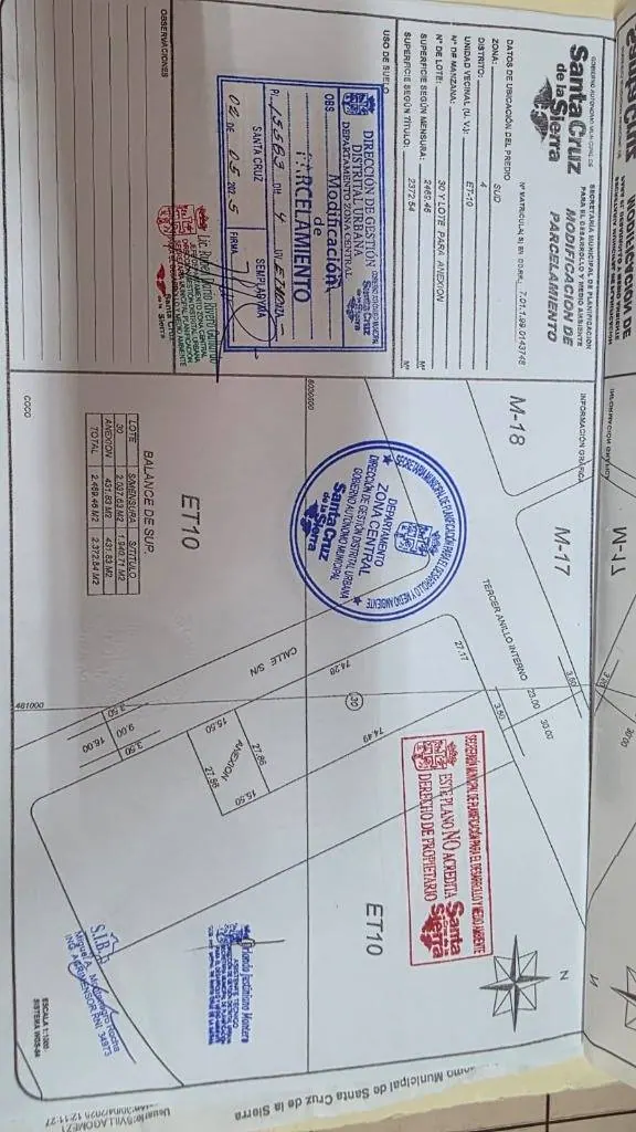 Corner lot of 2,037 m² for sale downtown, commercial use: foto 4 de 4