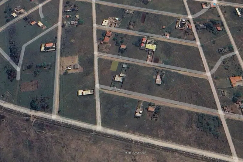 Terreno de 300 m² en venta en la urbanización Gran Paititi, Warnes: foto 2 de 4
