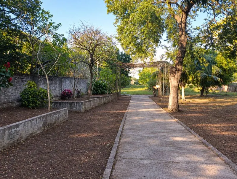 Quinta de 4.933,5 m² en venta en la Zona Este, cerca del 9no anillo: foto 2 de 9