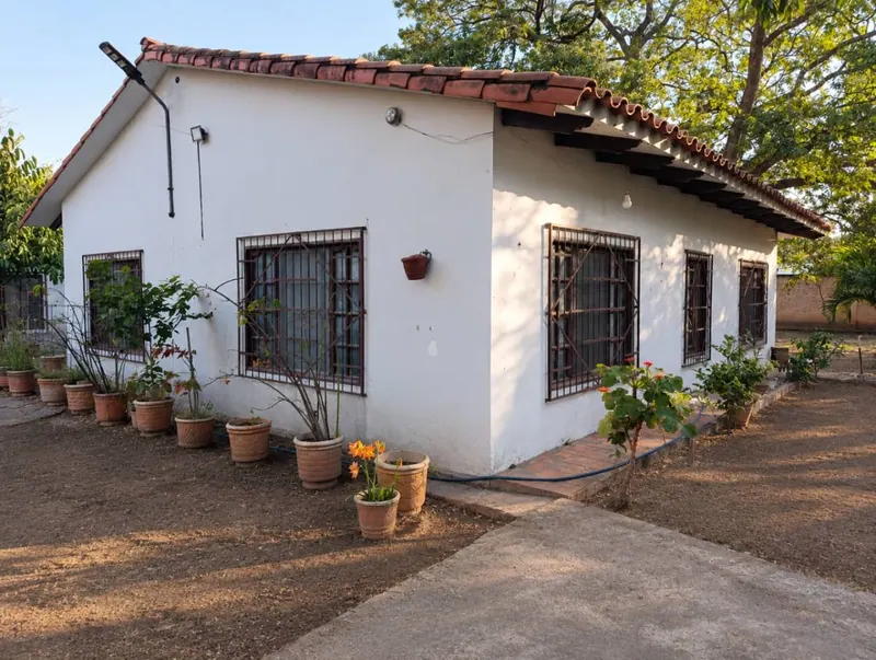 Quinta de 4.933,5 m² en venta en la Zona Este, cerca del 9no anillo: foto 4 de 9