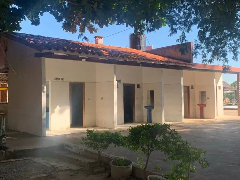 Las Parabas hotel and resort for sale in Cotoca, 9,879 m² lot: foto 7 de 14