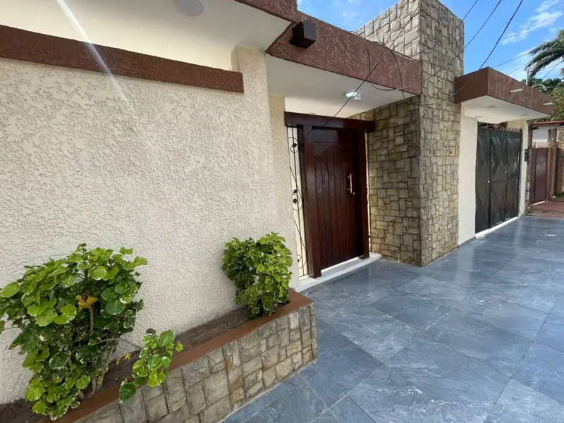 5-bedroom house for sale near the Cotoca canal, East Zone: foto 11 de 12