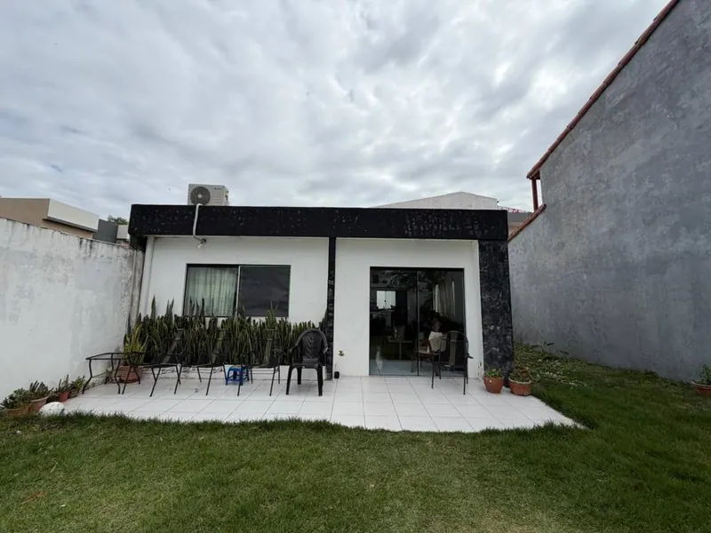 2-bedroom house for sale in the North Zone, 261.21 m² lot: foto 1 de 15