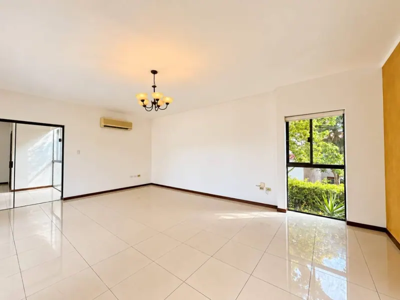 Casa de 5 suites en venta en Colinas del Urubó, sector 2: foto 6 de 11