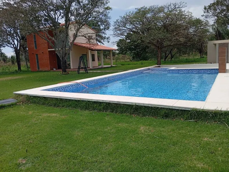 Casa de campo con piscina en venta en Poronguito, Urubó: foto 14 de 17
