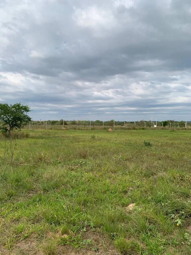 Terreno de 1.038,59 m² en venta en el condominio Sophia, Urubó: foto 2 de 6