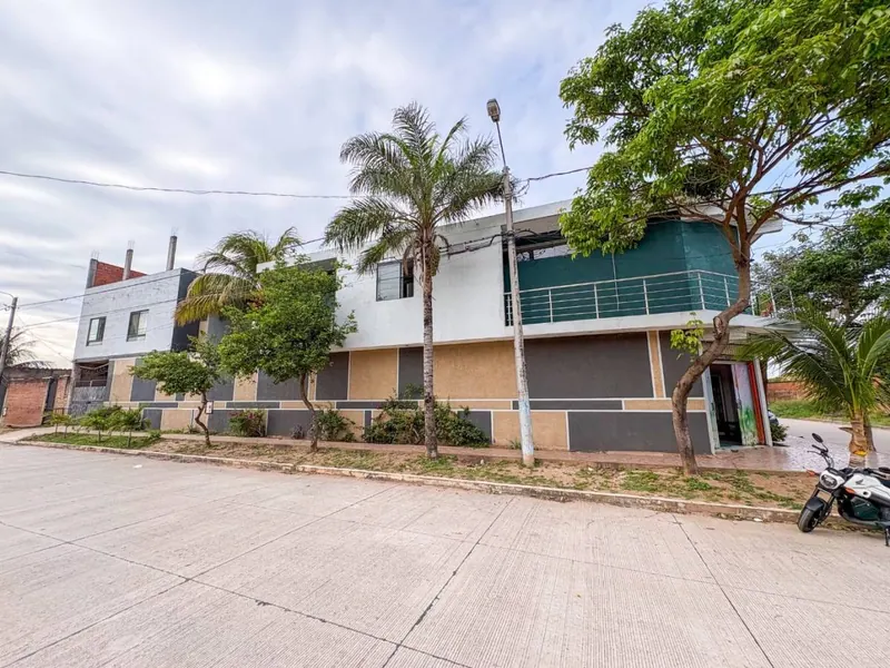 Balneario con 2 departamentos en venta en la Zona Este, 671,40 m²: foto 1 de 16