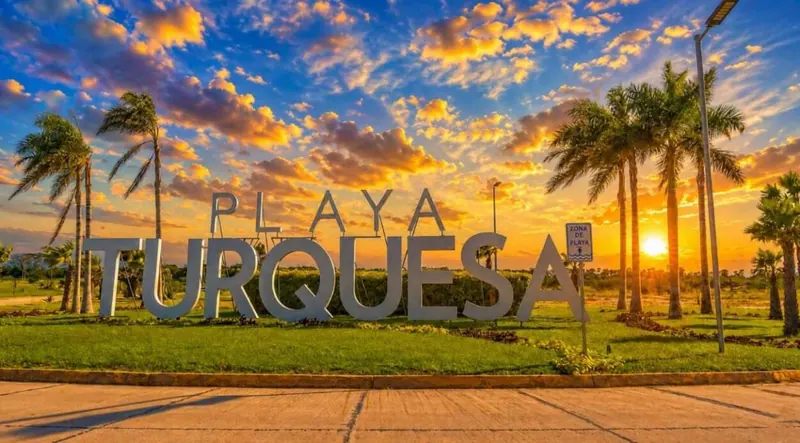Terreno de 920 m² en venta en el condominio Playa Turquesa, Urubó: foto 2 de 10