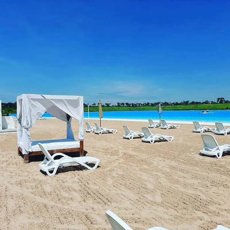 Terreno de 920 m² en venta en el condominio Playa Turquesa, Urubó: foto 7 de 10