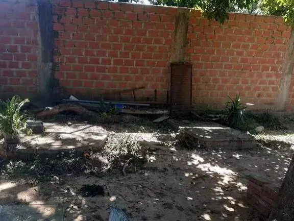964.08 m² lot for sale in Urubó, Los Batos: foto 1 de 11