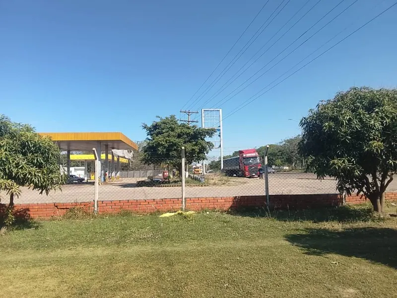 Terreno en esquina de 5.000 m² en venta en Warnes, sobre carretera: foto 5 de 11