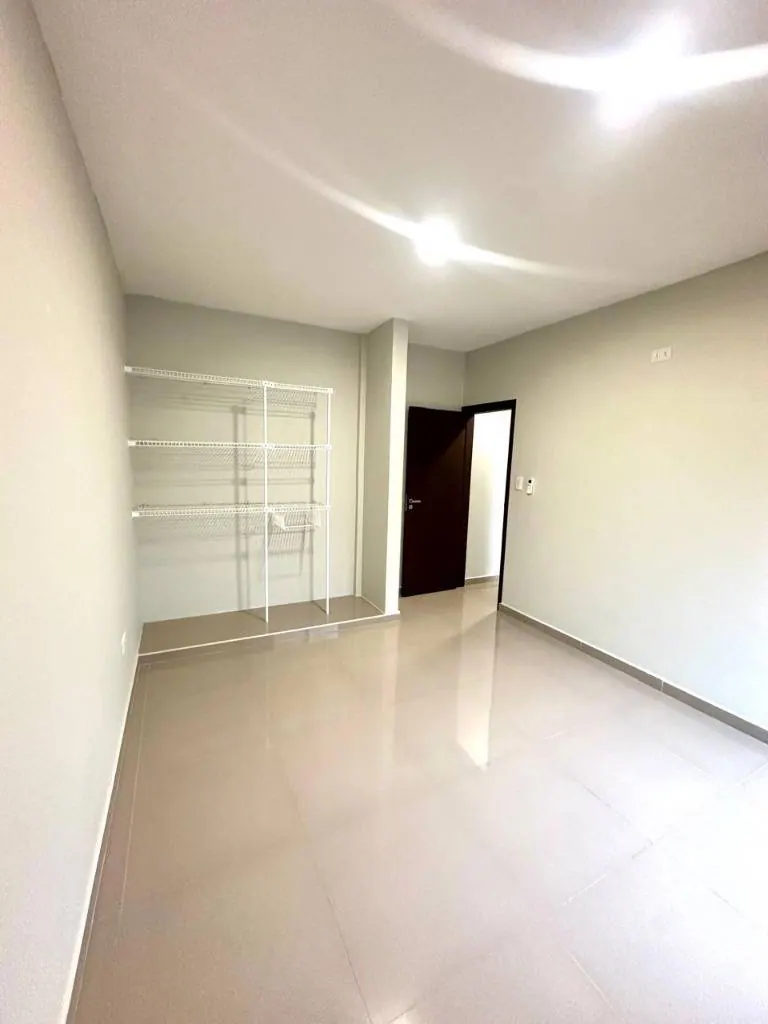 Casa de 3 dormitorios en alquiler en Mar Adentro, Urubó