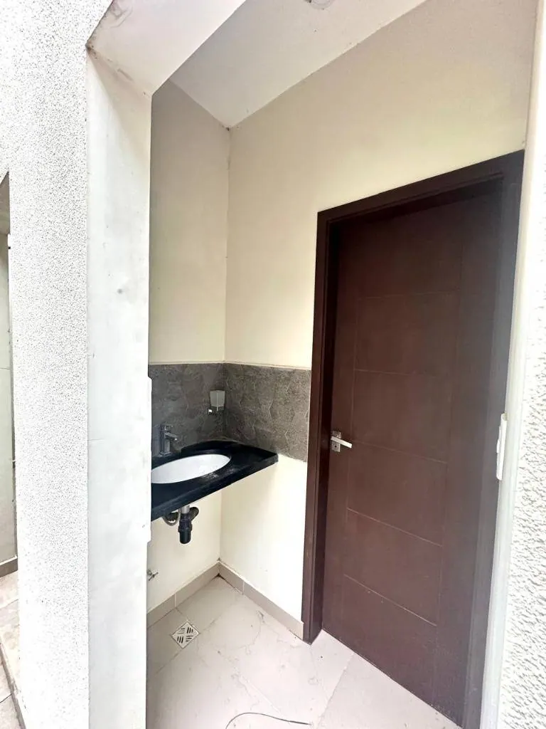 Casa de 3 dormitorios en alquiler en Mar Adentro, Urubó: foto 13 de 27
