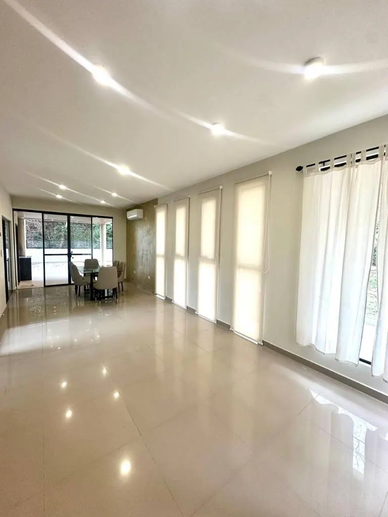 Casa de 3 dormitorios en alquiler en Mar Adentro, Urubó: foto 16 de 27