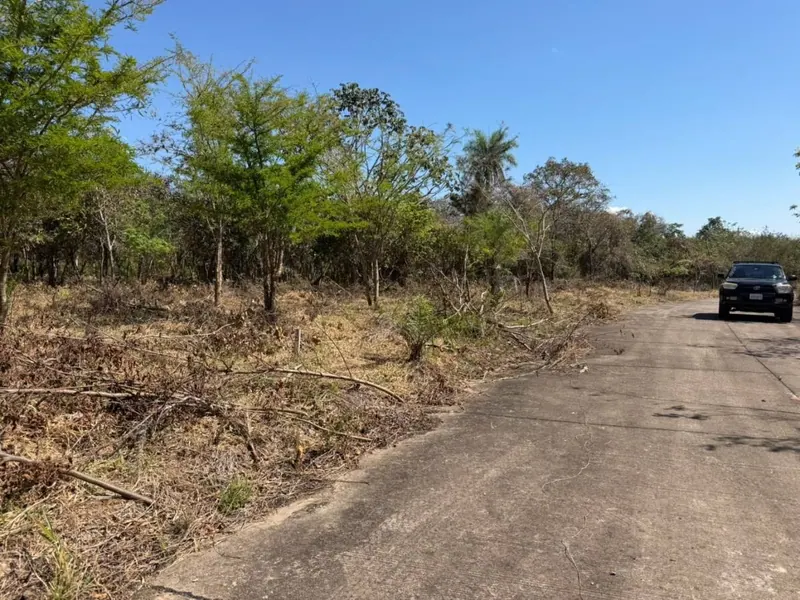 700.04 m² lot for sale in Puerto Esmeralda, Urubó: foto 8 de 8