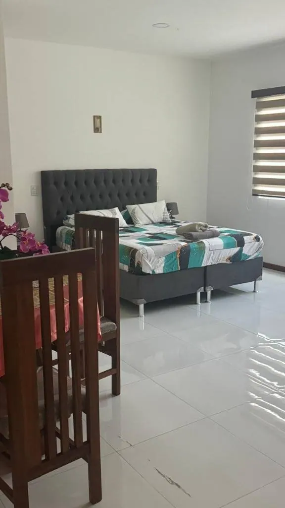 Furnished studio for rent in the Itaipú building, Equipetrol
