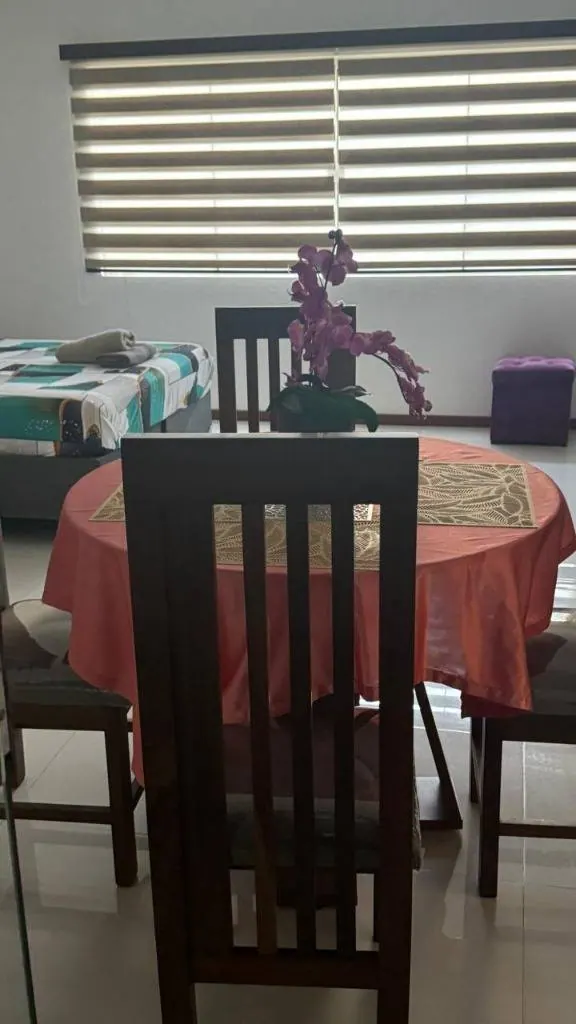 Furnished studio for rent in the Itaipú building, Equipetrol: foto 2 de 8