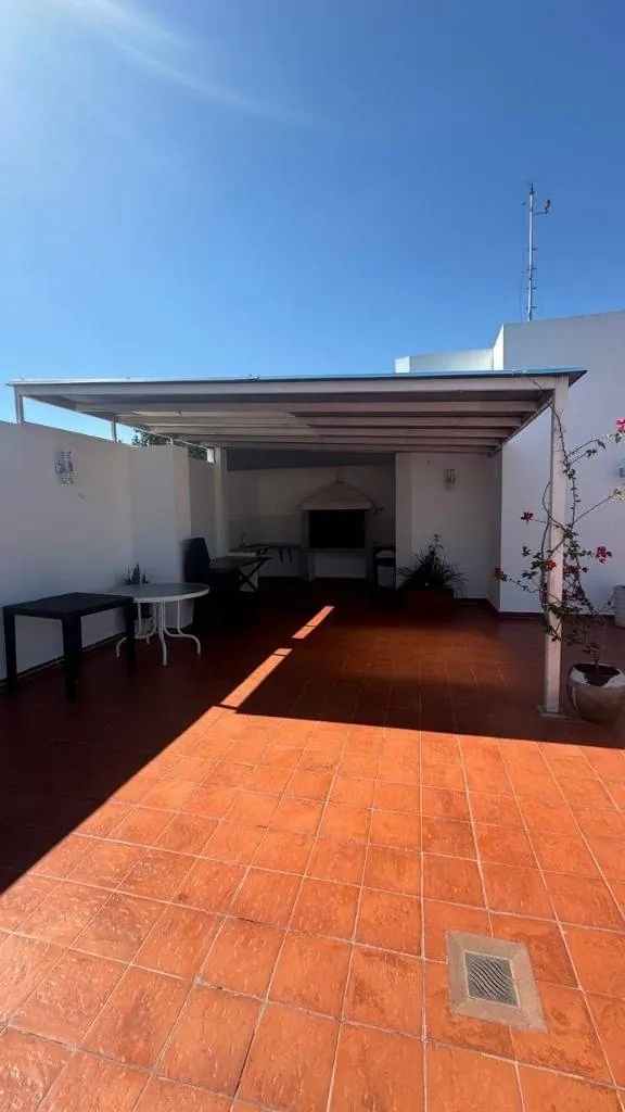 Furnished studio for rent in the Itaipú building, Equipetrol: foto 6 de 8