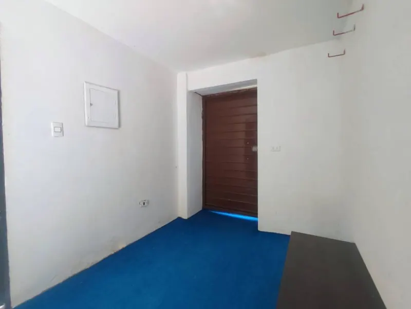 50 m² office for rent in the South Zone, with mezzanine: foto 2 de 9