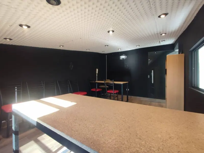 50 m² office for rent in the South Zone, with mezzanine: foto 6 de 9