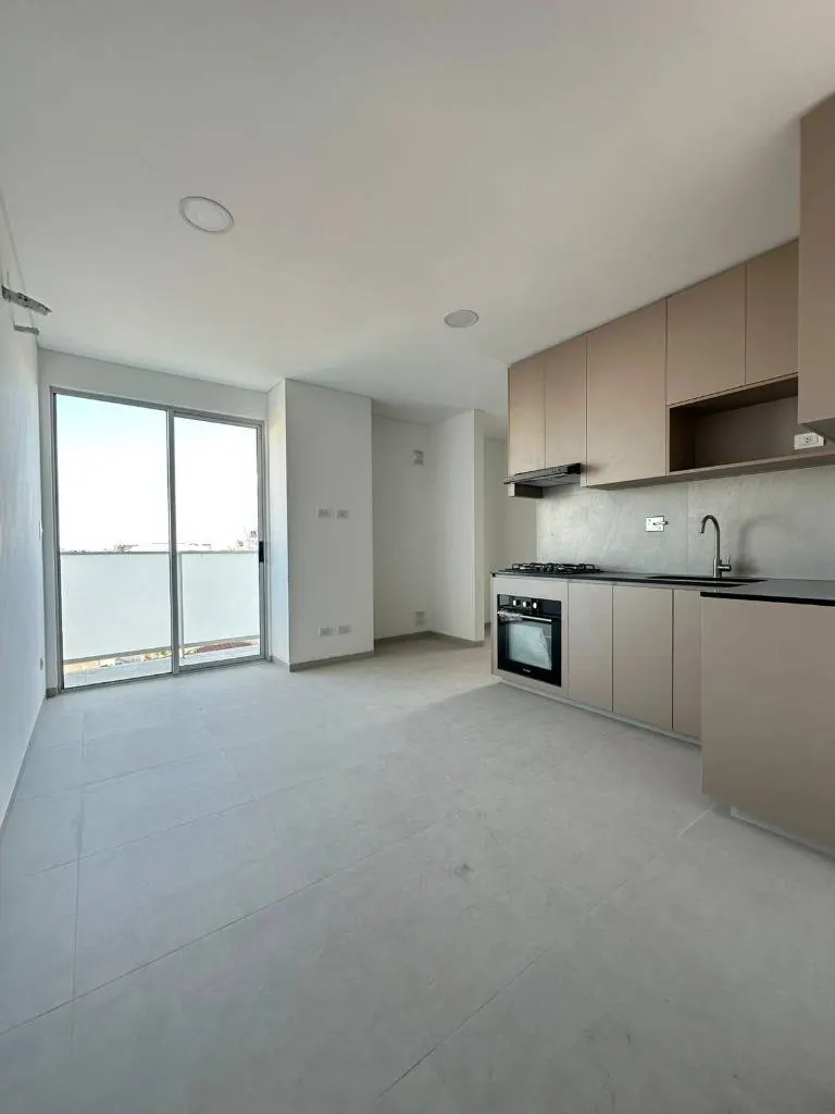Departamento de 1 dormitorio en venta en Uptown Drei, Equipetrol: foto 4 de 17