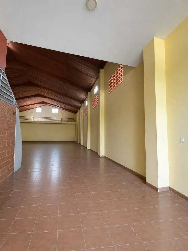 550 m² warehouse for sale in the North Zone: foto 2 de 7