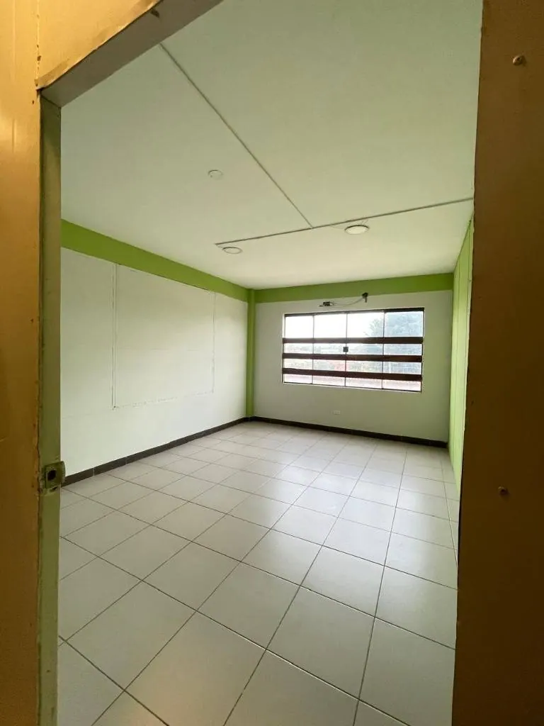 550 m² warehouse for sale in the North Zone: foto 4 de 7