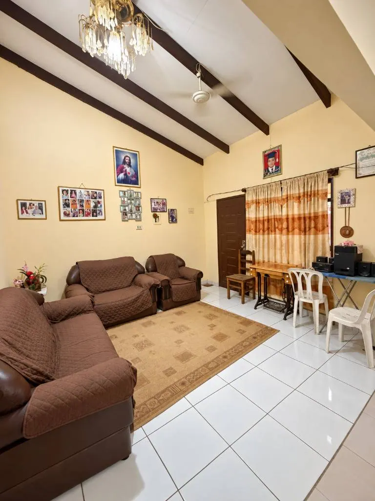 Casa de 4 dormitorios en venta en la Zona Este, terreno de 516 m²: foto 4 de 9