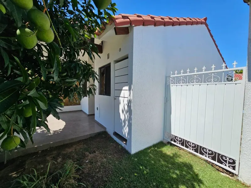 Casa de 3 dormitorios en venta en el condominio La Fontana Riviera 1: foto 3 de 17