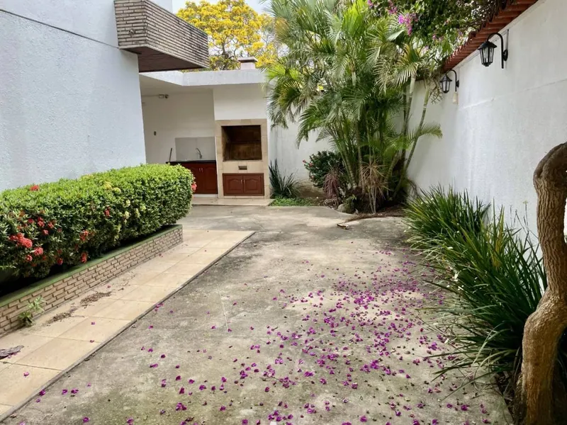 4-bedroom house with en-suite bathrooms for rent on Charcas street: foto 2 de 7